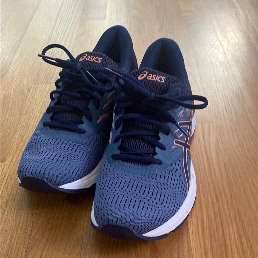 Asics Navy and Coral Athletic Sneakers women size 9.5 in EUC